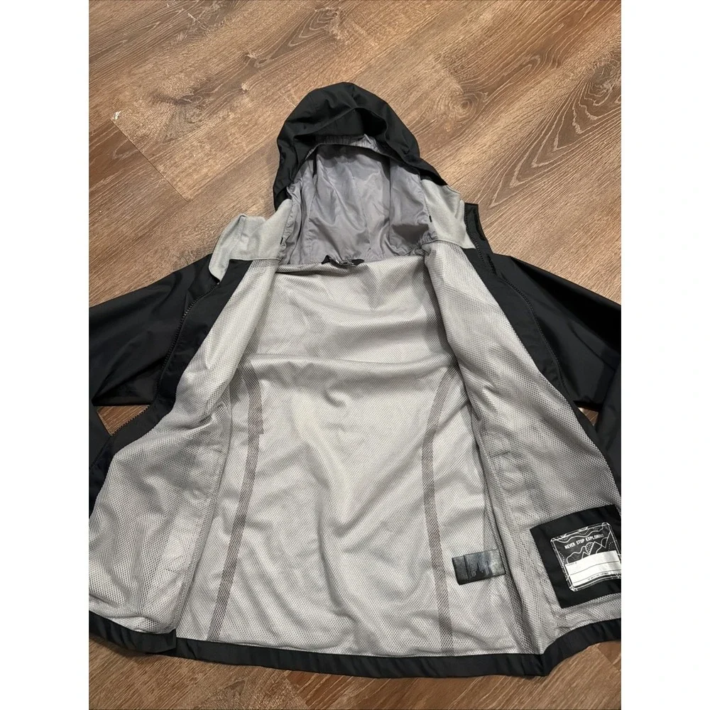 Authentic  The North Face Girls' Resolve Reflective Jacket,  Black  Size L14/16